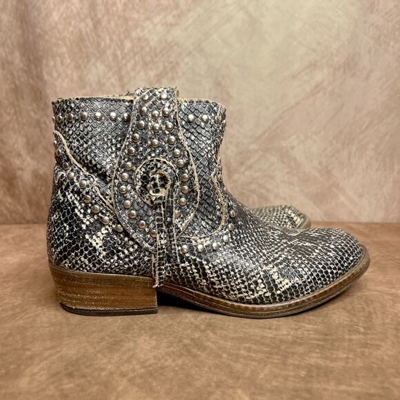 Dingo 866 Gray Snake Print Studded Buckle Strap Zip Up Leather Ankle Booties - Picture 9 of 9